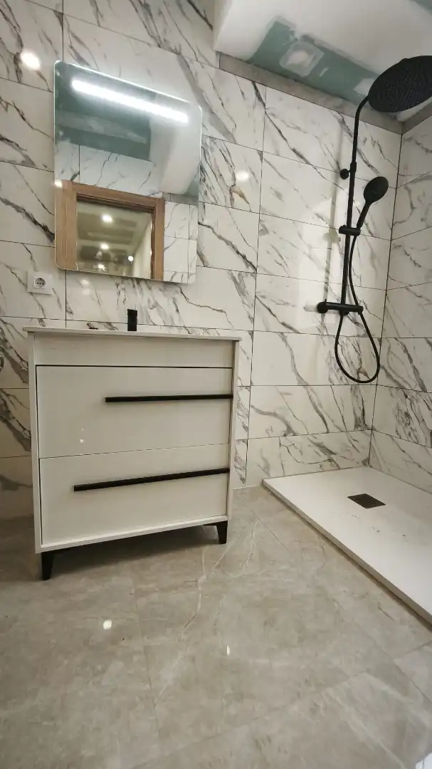 Bathroom of Flat for sale in Reus  with Oven and Balcony