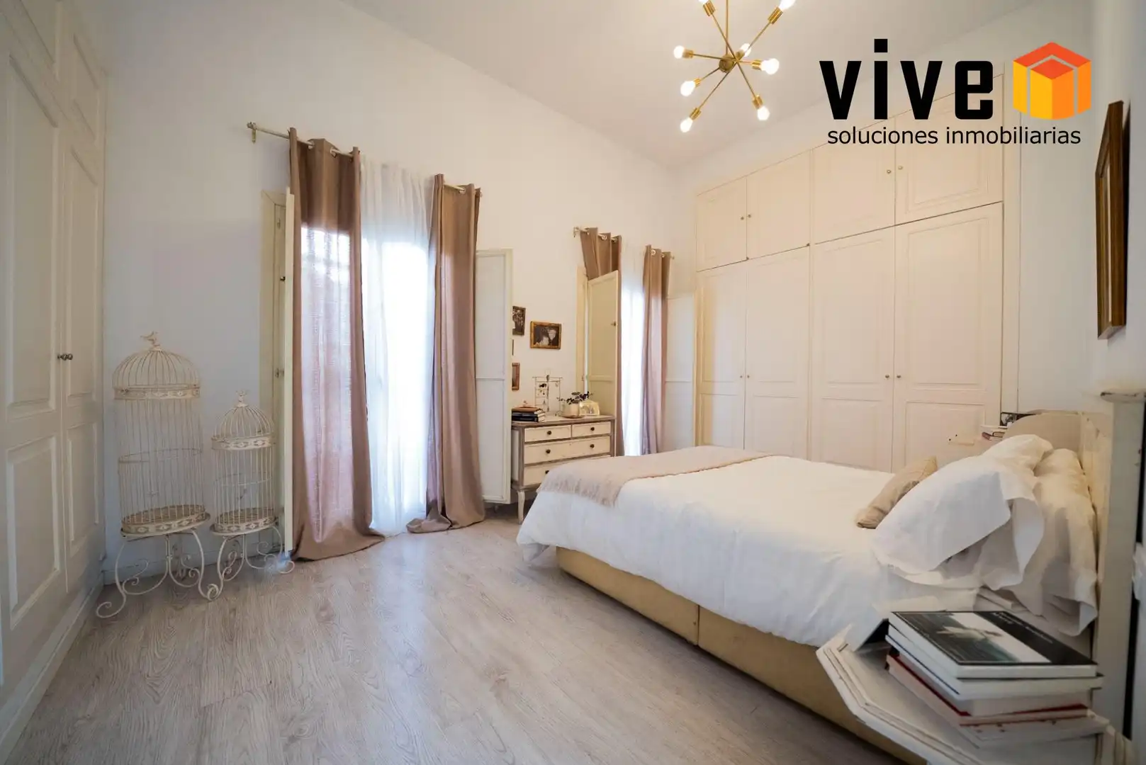 Habitación de Casa o chalet en venta en Sevilla con Aire acondicionado, Calefacción y Jardín privado