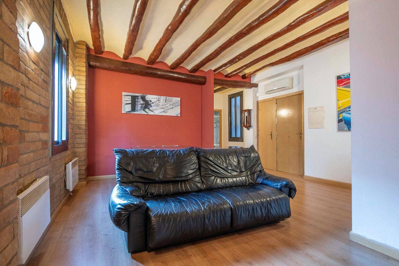 Living room of Flat for sale in Manresa  with Air Conditioner, Heating and Storage room