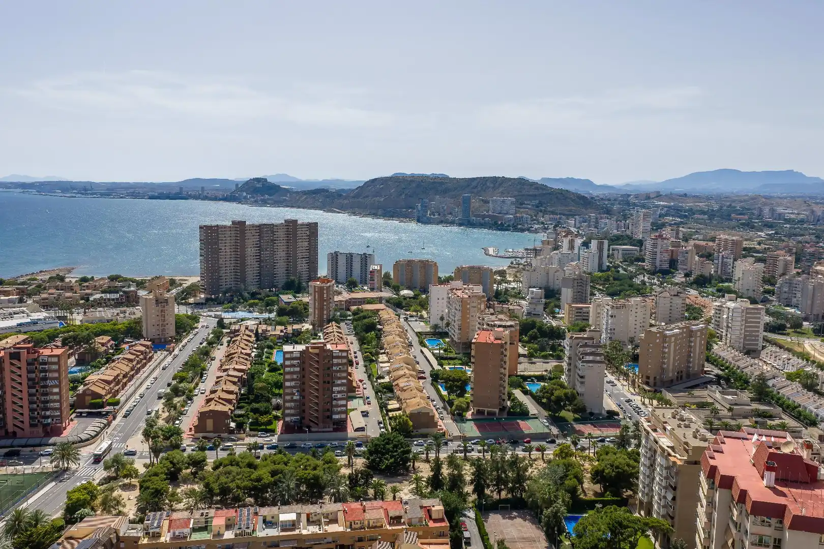 Vista exterior de Apartamento en venta en Alicante / Alacant con Piscina comunitaria