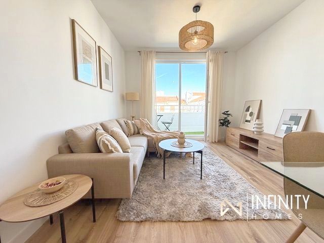 Sala d'estar de Pis de lloguer en Bilbao  amb Calefacció, Terrassa i Balcó