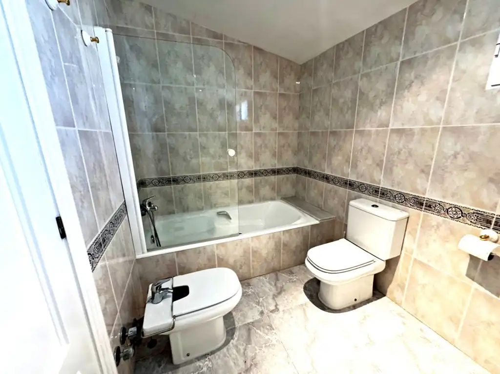 Bathroom of Houses for sale in Dénia  with Air Conditioner, Private garden and Terrace