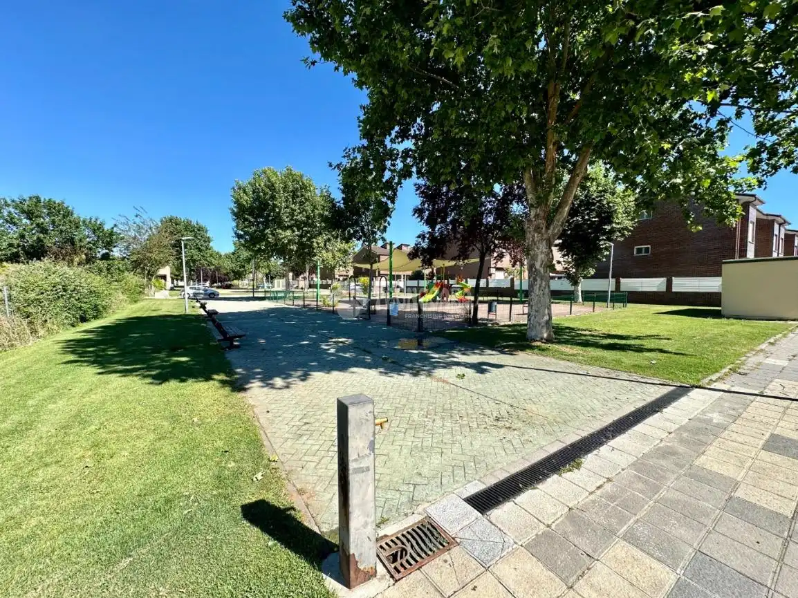 Vista exterior de Residencial en venta en Marchamalo