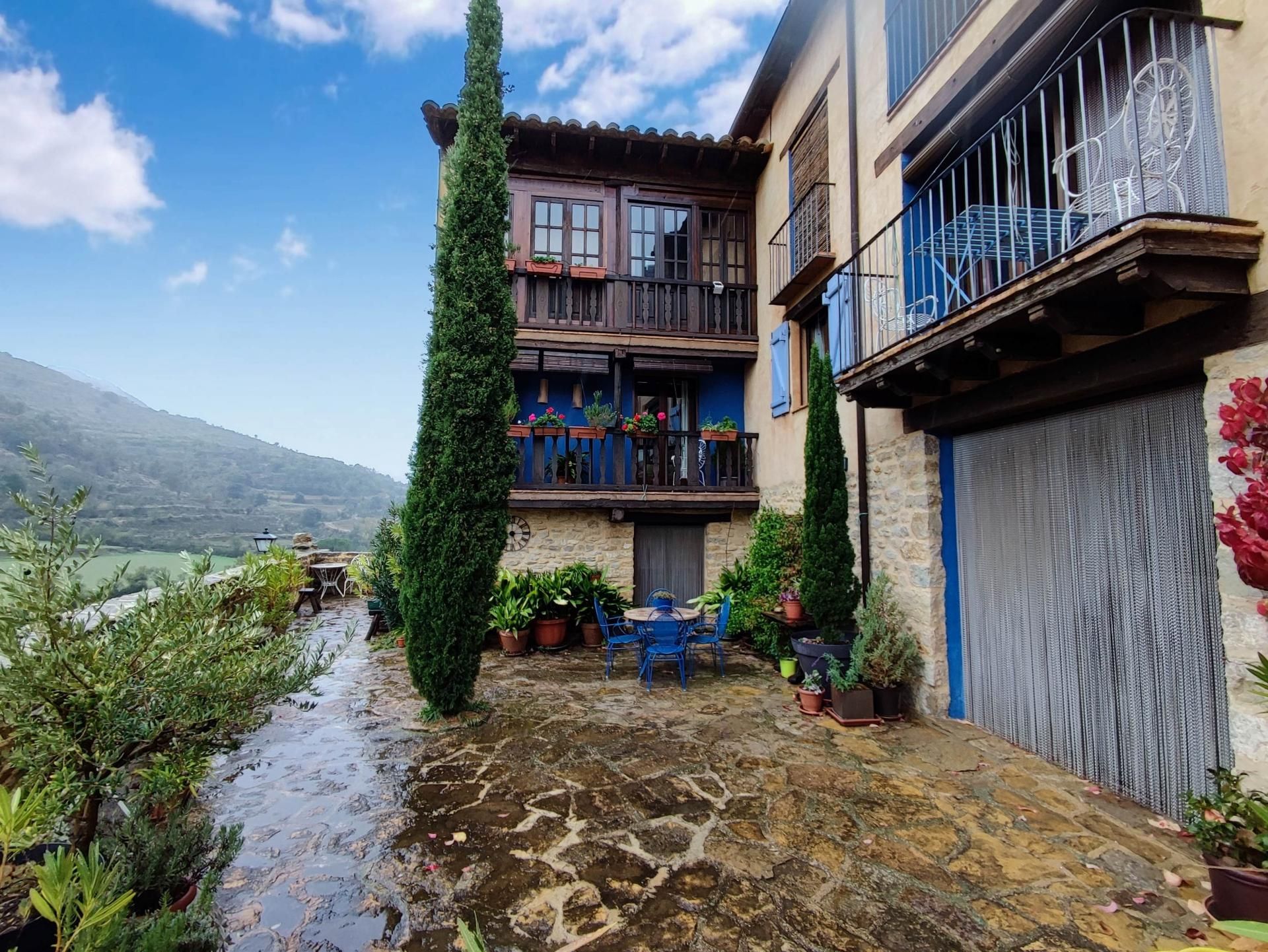 Vista exterior de Casa o xalet en venda en Mirambel amb Calefacció, Terrassa i Balcó