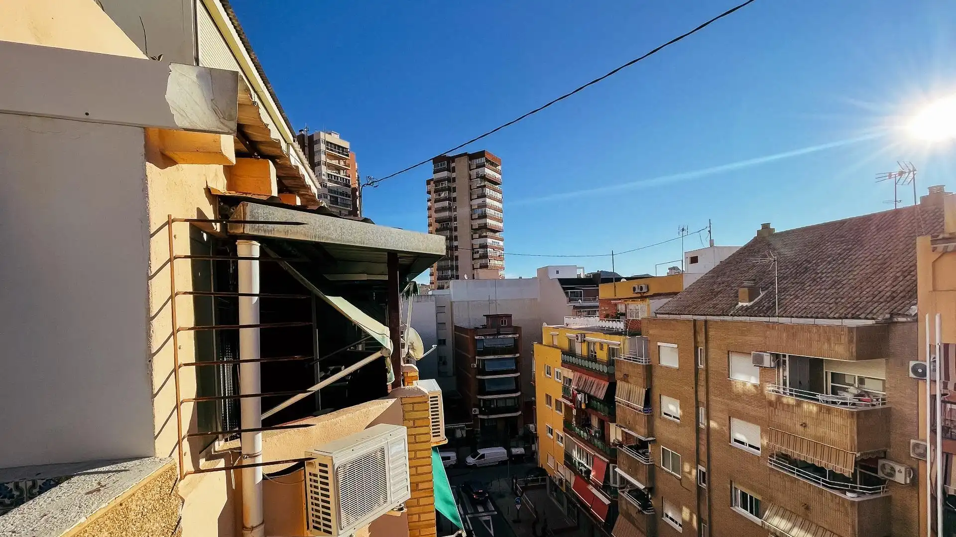Vista exterior de Ático en venta en Benidorm con Aire acondicionado, Terraza y Trastero