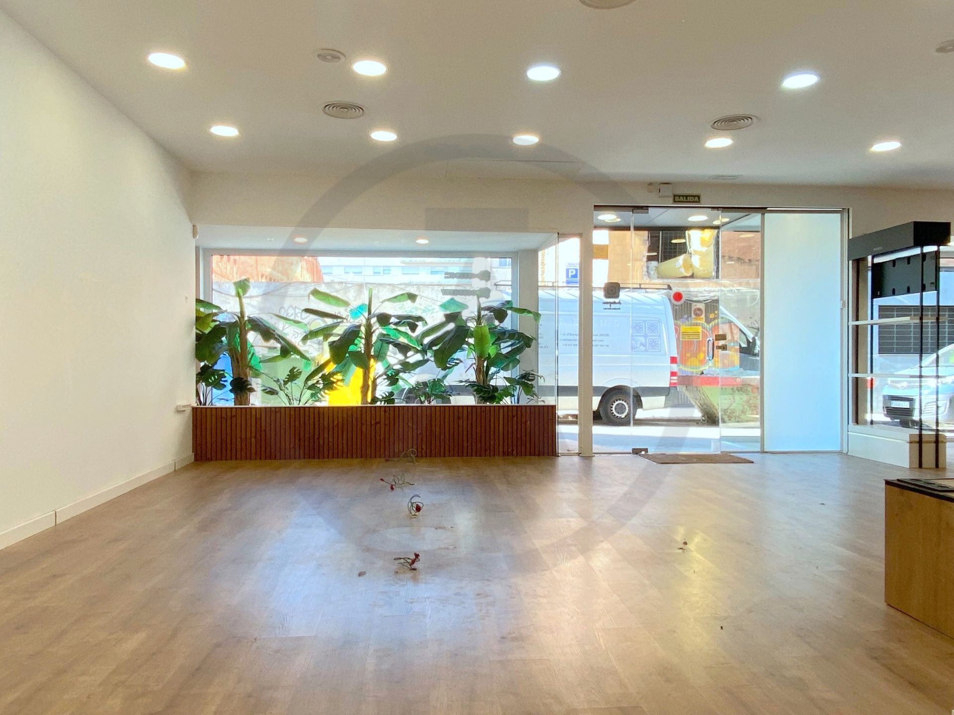 Local de lloguer en Terrassa amb Aire condicionat, Calefacció i Parquet