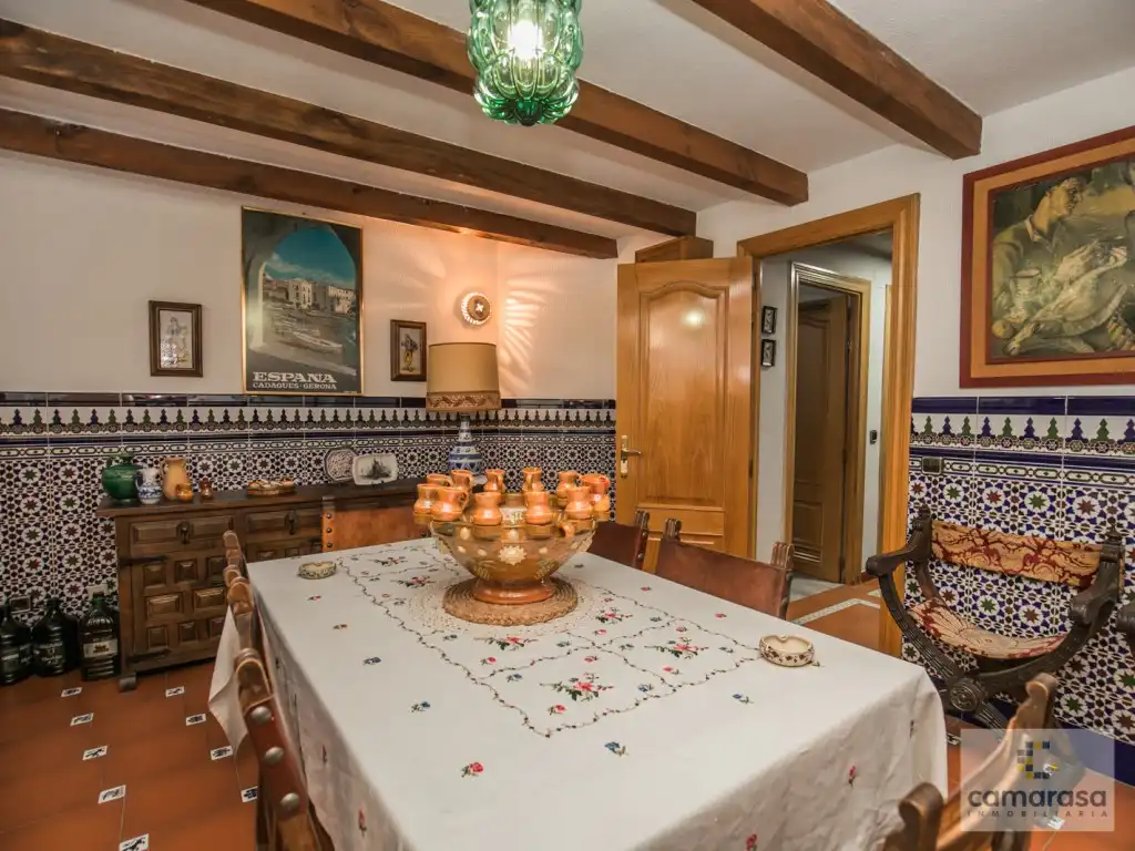 Comedor de Casa o chalet en venta en Ávila con Jardín privado, Piscina y Piscina comunitaria