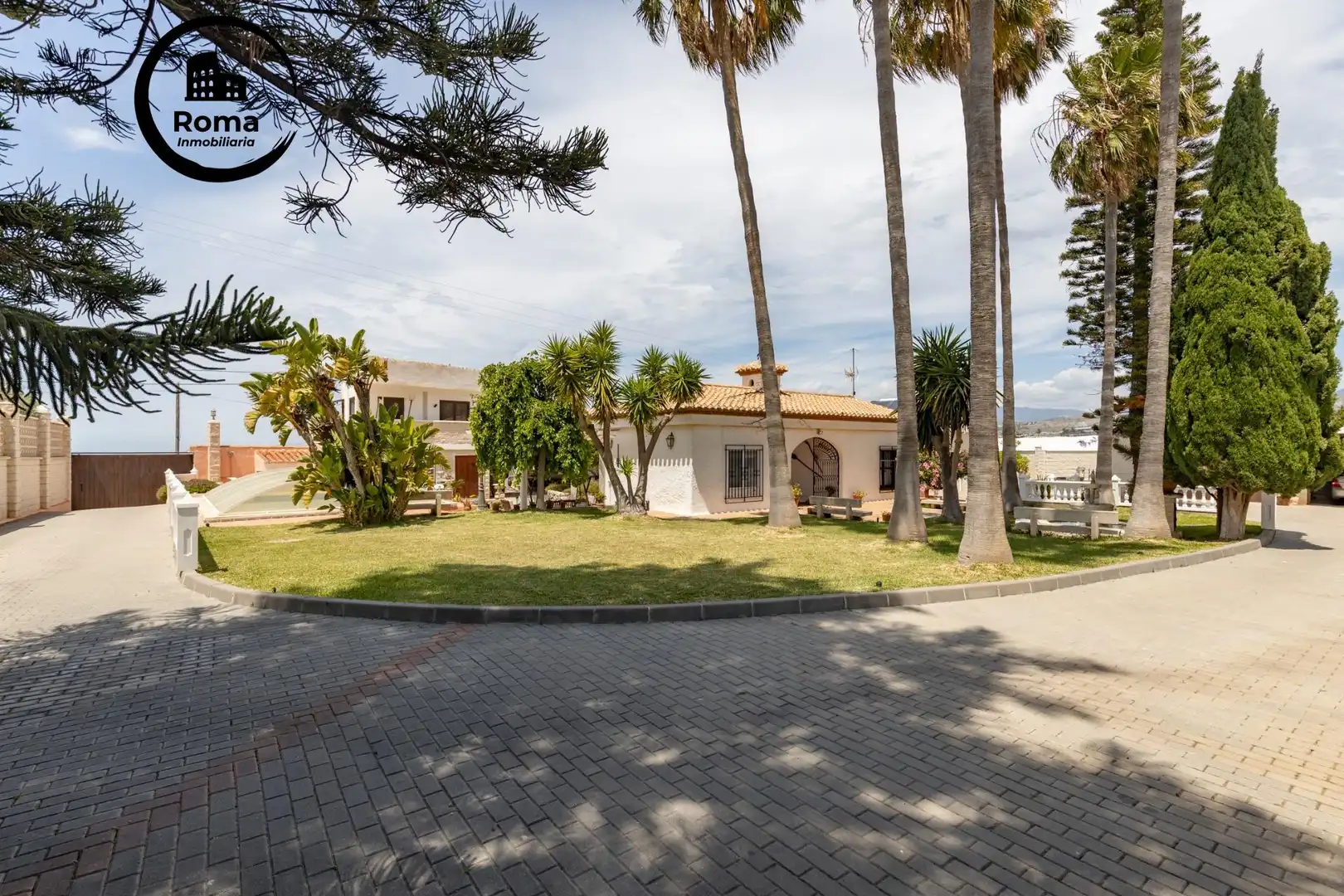 Detached house with pool for sale in Los Tablones - La Garnatilla