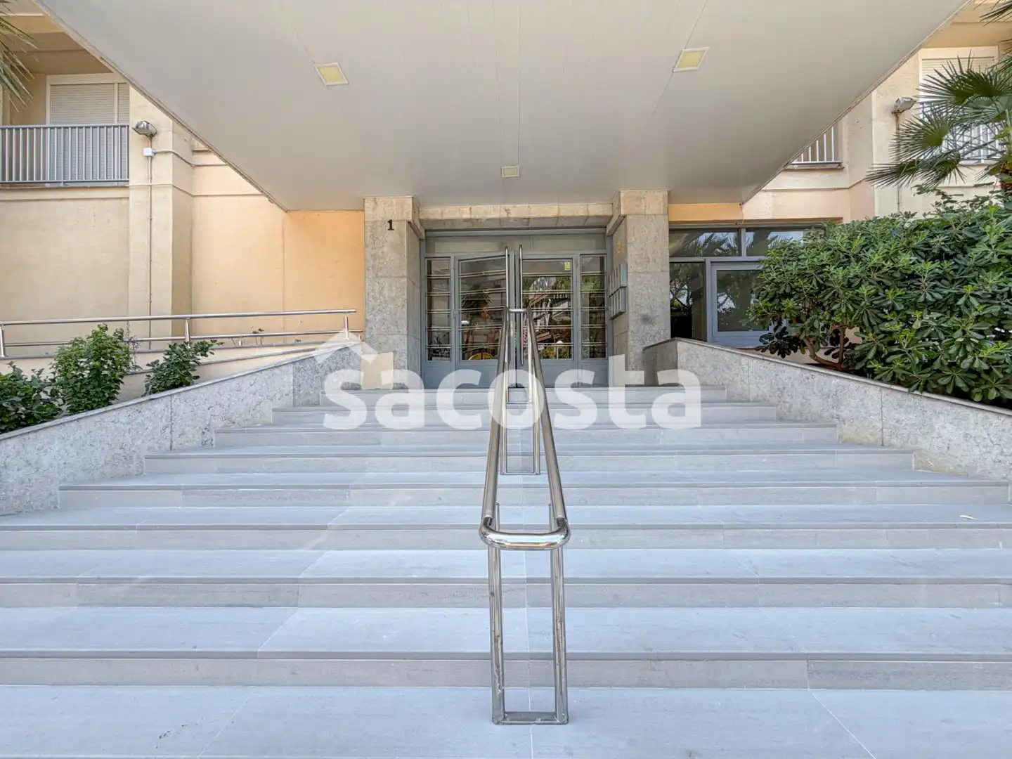 Piso en venta en Blanes con Calefacción, Terraza y Balcón