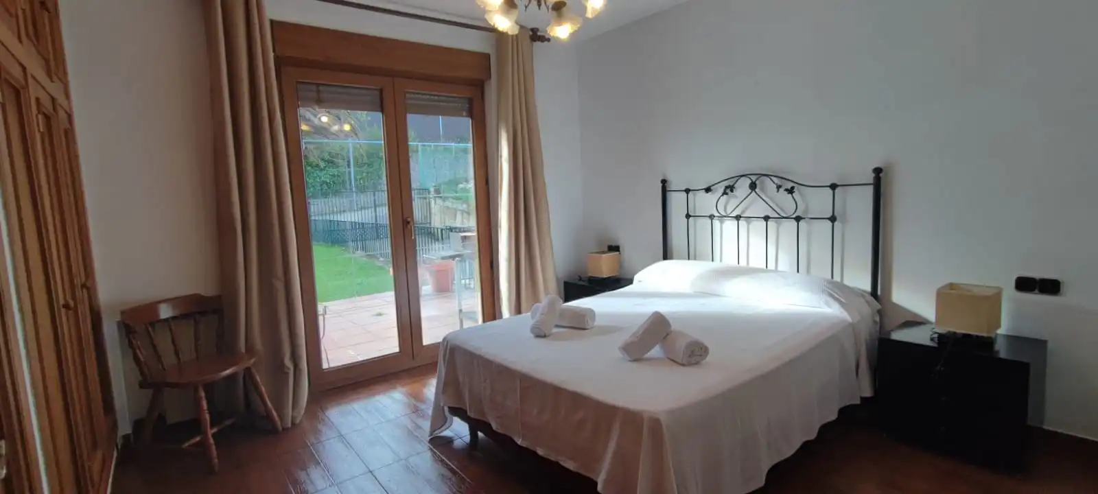 Schlafzimmer von Country house zum Verkauf in Llanes mit Heizung, Privatgarten und Terrasse