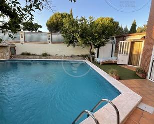 Swimming pool of House or chalet to rent in Linares  with Air Conditioner and Swimming Pool