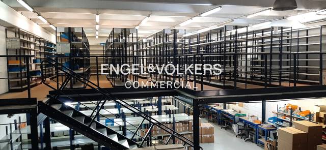 Local comercial en Venta en Gràcia