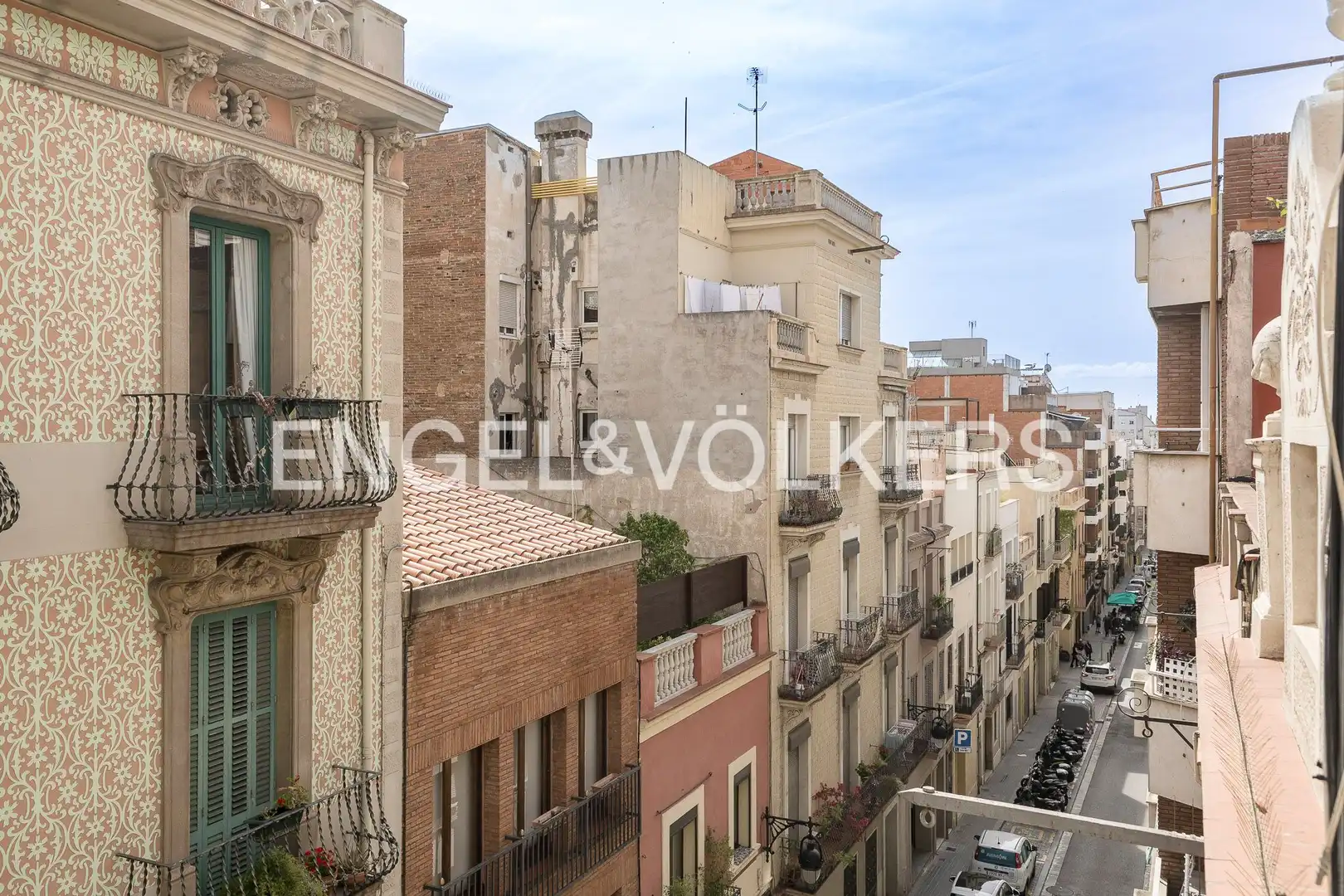 Exterior view of Flat for sale in Barcelona  with Air Conditioner, Heating and Balcony