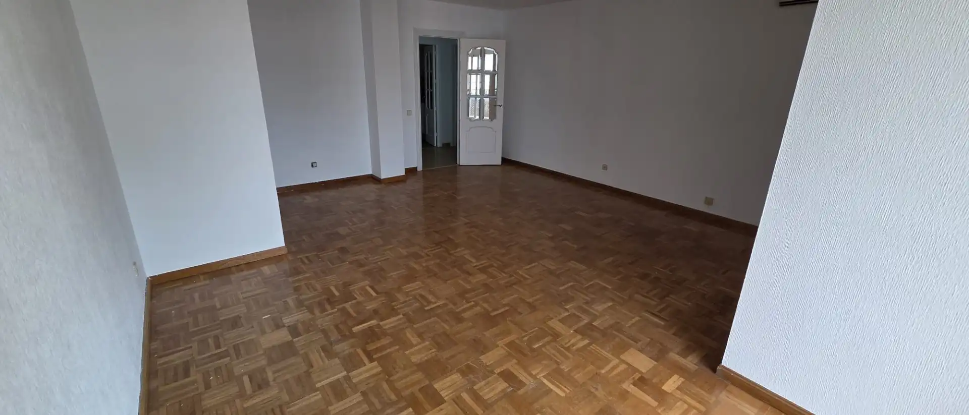 Wohnzimmer von Dachboden zur Miete in Málaga mit Klimaanlage, Terrasse und Balkon