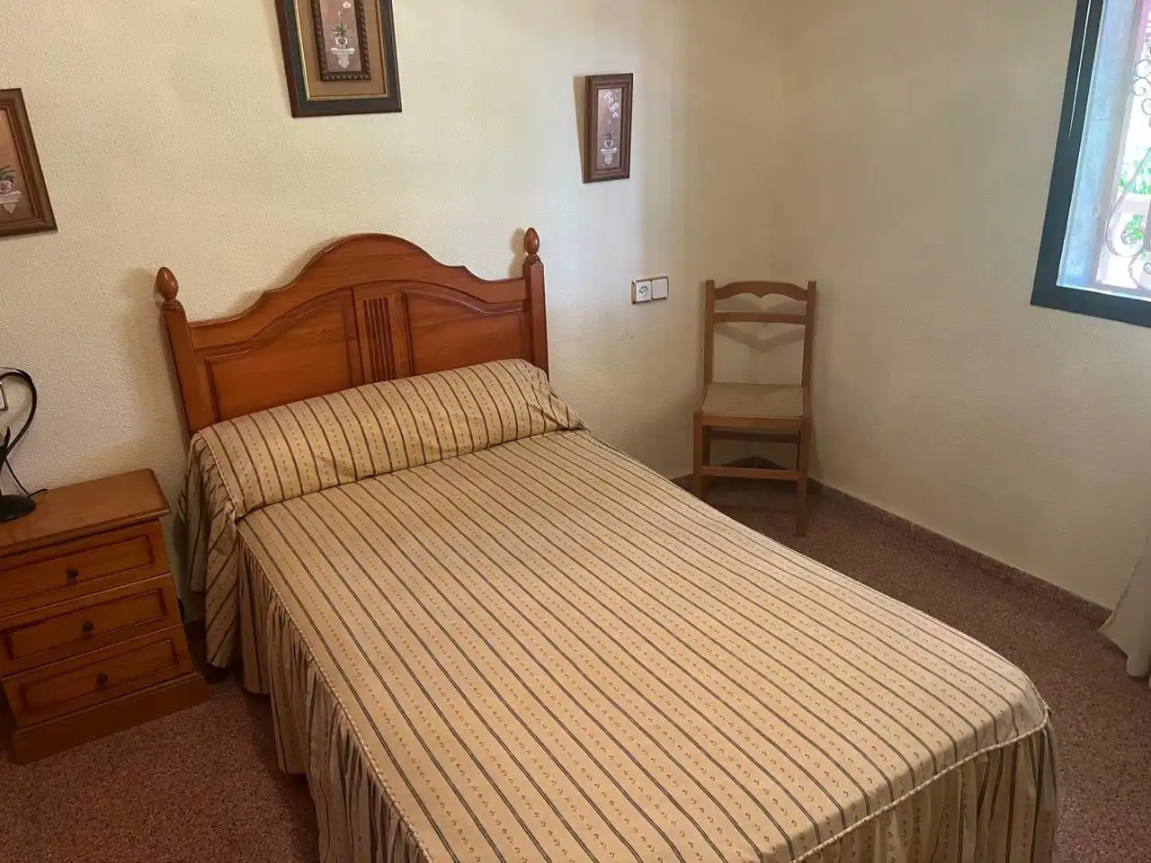 Habitación de Casa o chalet en venta en Alicante / Alacant con Aire acondicionado, Jardín privado y Terraza