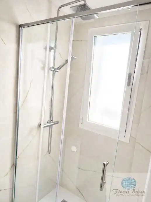 Bathroom of Flat for sale in Fuengirola  with Air Conditioner