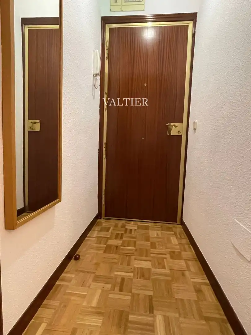 Attic for rent in Madrid  with Air Conditioner, Terrace and Furnished