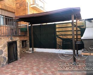 Terrace of Single-family semi-detached to rent in Seseña