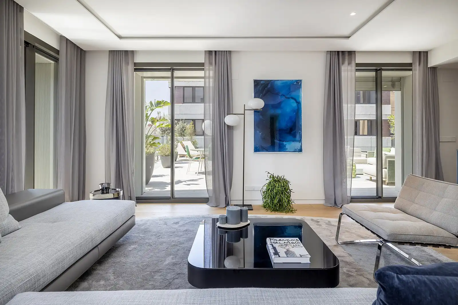 Sala d'estar de Apartament en venda en Barcelona amb Aire condicionat, Jardí privat i Terrassa