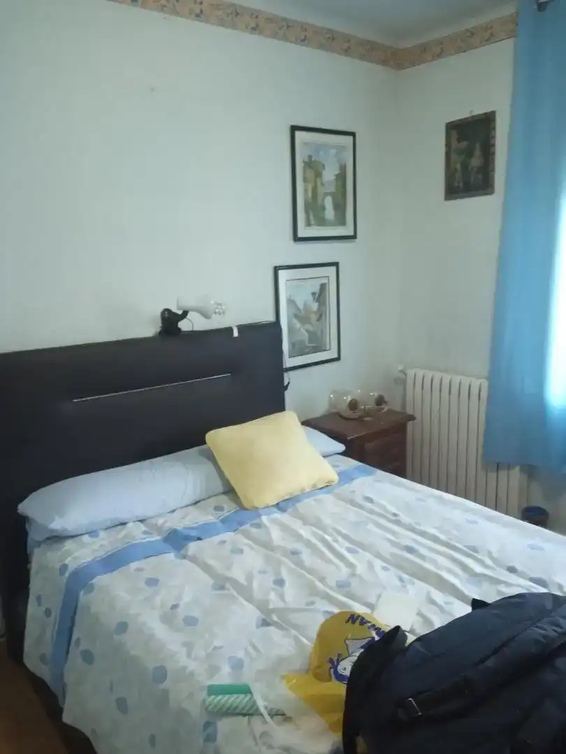 Habitación de Piso para compartir en Pineda de Mar con Jardín privado, Trastero y Lavadora