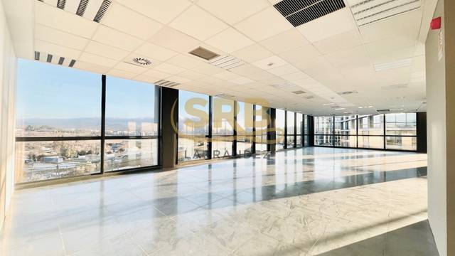 Oficina en Alquiler en Camí de Can Ametller en Turó de Can Mates