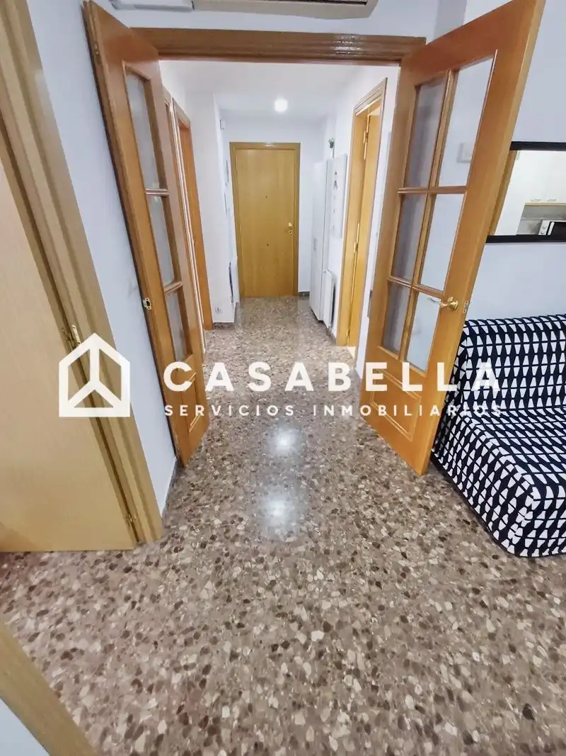 Wohnung zur Miete in Valencia mit Klimaanlage, Heizung und Terrasse