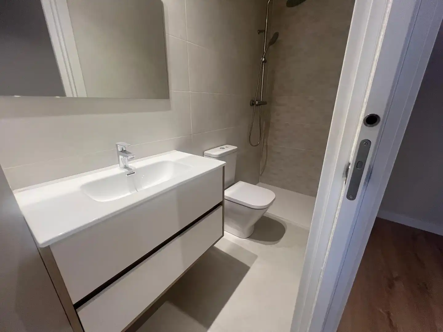 Baño de Piso en venta en Madrid con Aire acondicionado
