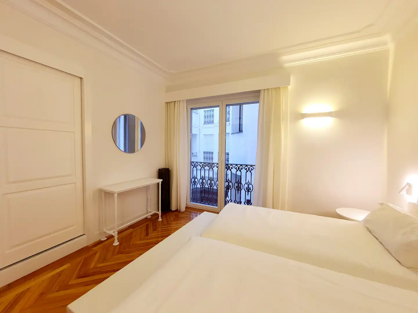 Schlafzimmer von Wohnungen zur Miete in Madrid mit Klimaanlage, Heizung und Möbliert