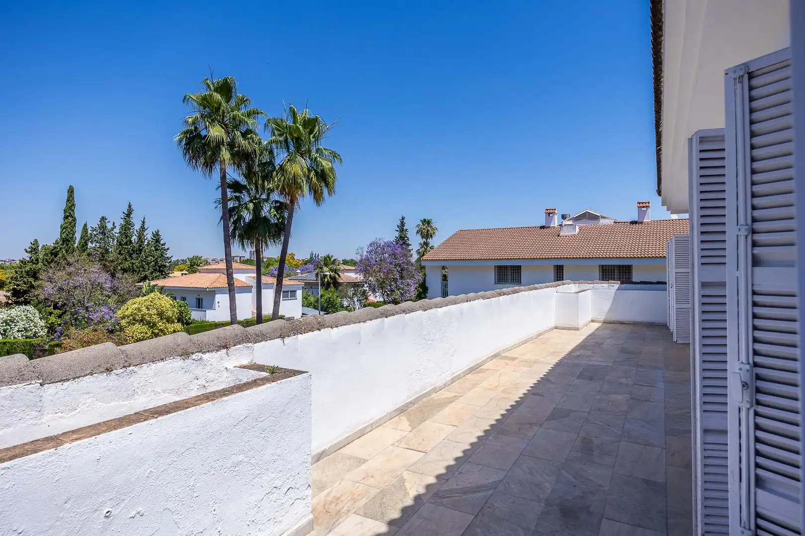 Terrassa de Casa o xalet en venda en Mairena del Aljarafe amb Aire condicionat, Jardí privat i Terrassa