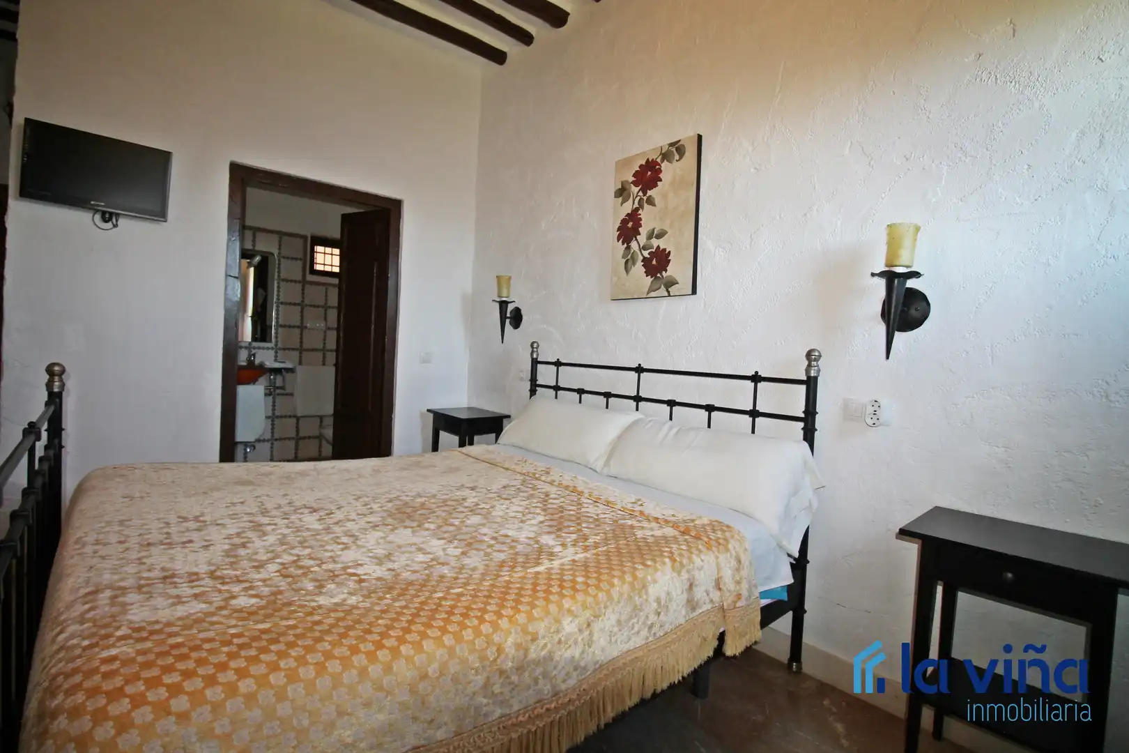 Habitación de Finca rústica en venta en Martín de la Jara con Aire acondicionado, Jardín privado y Trastero