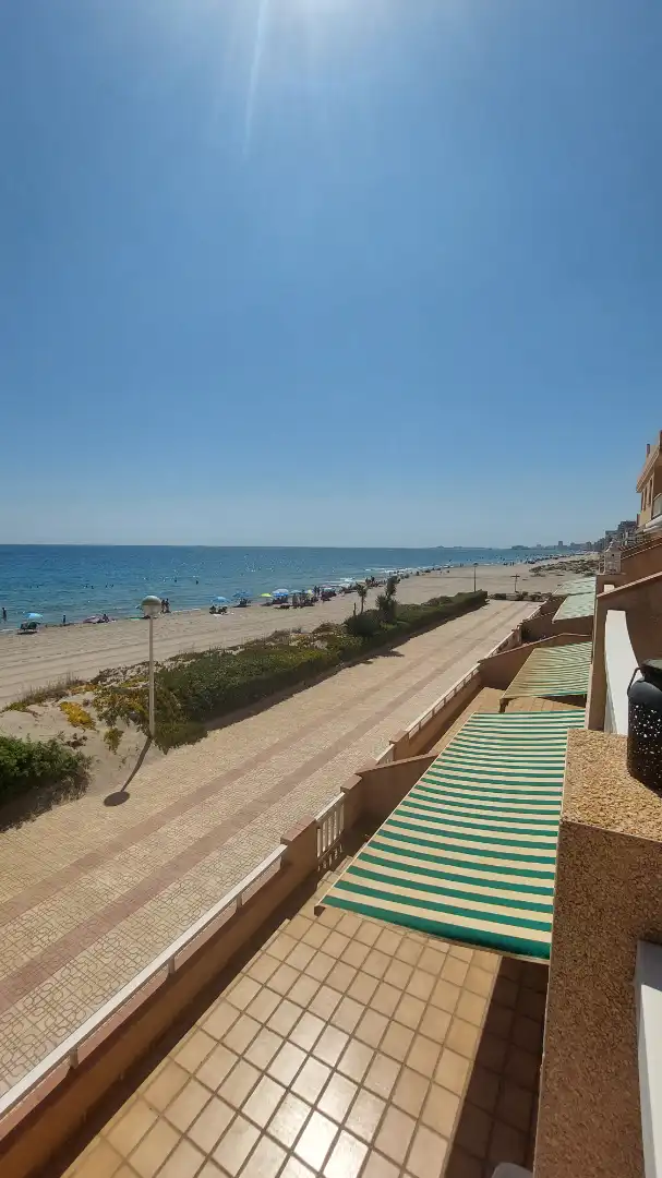 Dúplex de alquiler en La Manga del Mar Menor con Aire acondicionado, Terraza y Amueblado