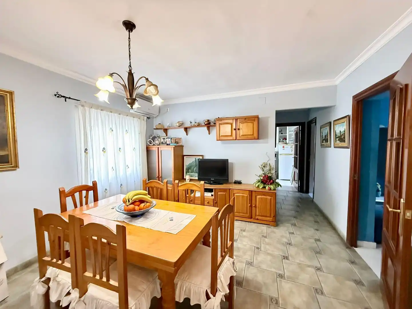 Comedor de Piso en venta en Almería con Calefacción, Amueblado y Balcón