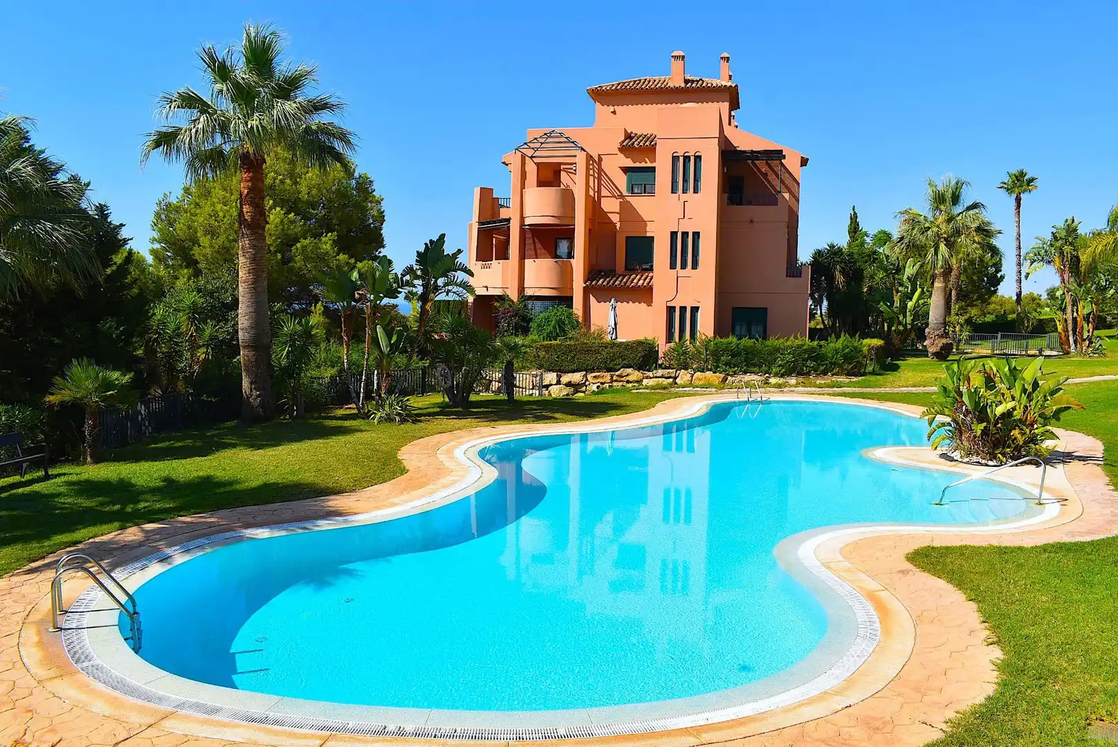 Apartment mit Pool zum Verkauf in Golf Bahía, imagen 64