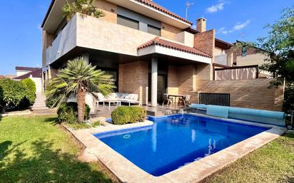 Swimming pool of House or chalet for sale in Villanueva de la Cañada  with Air Conditioner and Swimming Pool