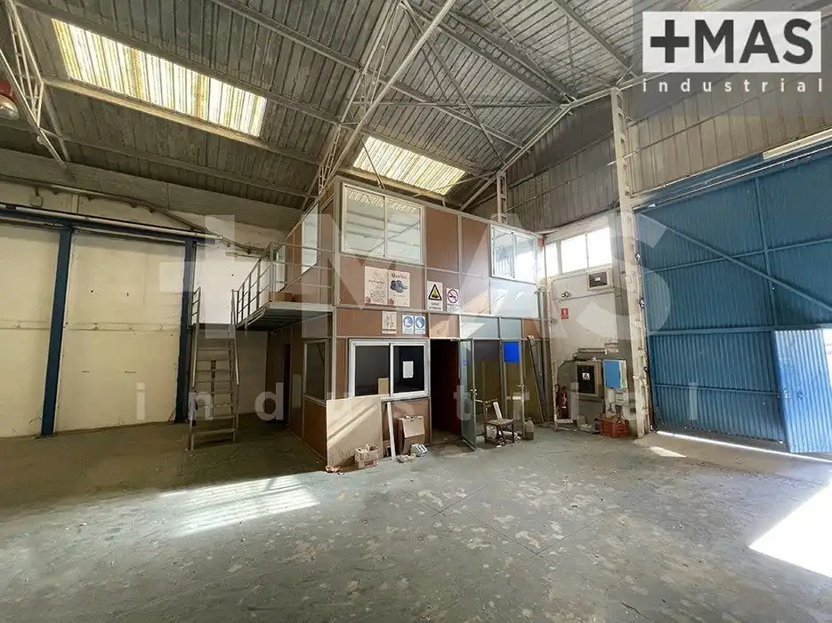 Industrial building to rent in Fuente del Jarro, imagen 5
