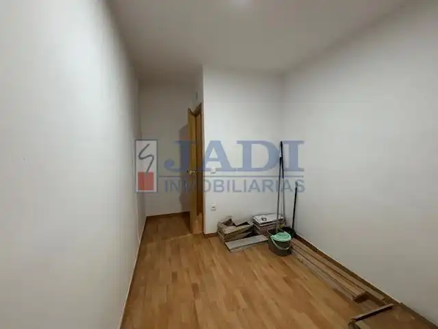 Flat for sale in Valdepeñas  with Terrace