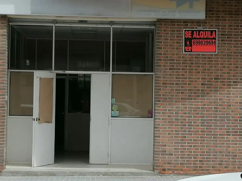 Local de lloguer en Córdoba amb Aire condicionat
