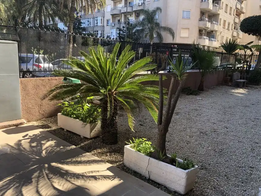 Terrasse von Wohnungen zur Miete in Santa Pola mit Privatgarten, Terrasse und Möbliert