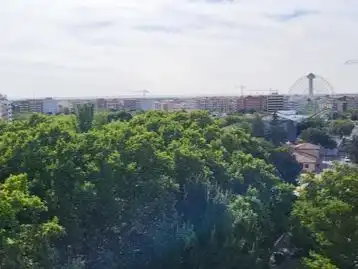 Piso de alquiler en Feria
