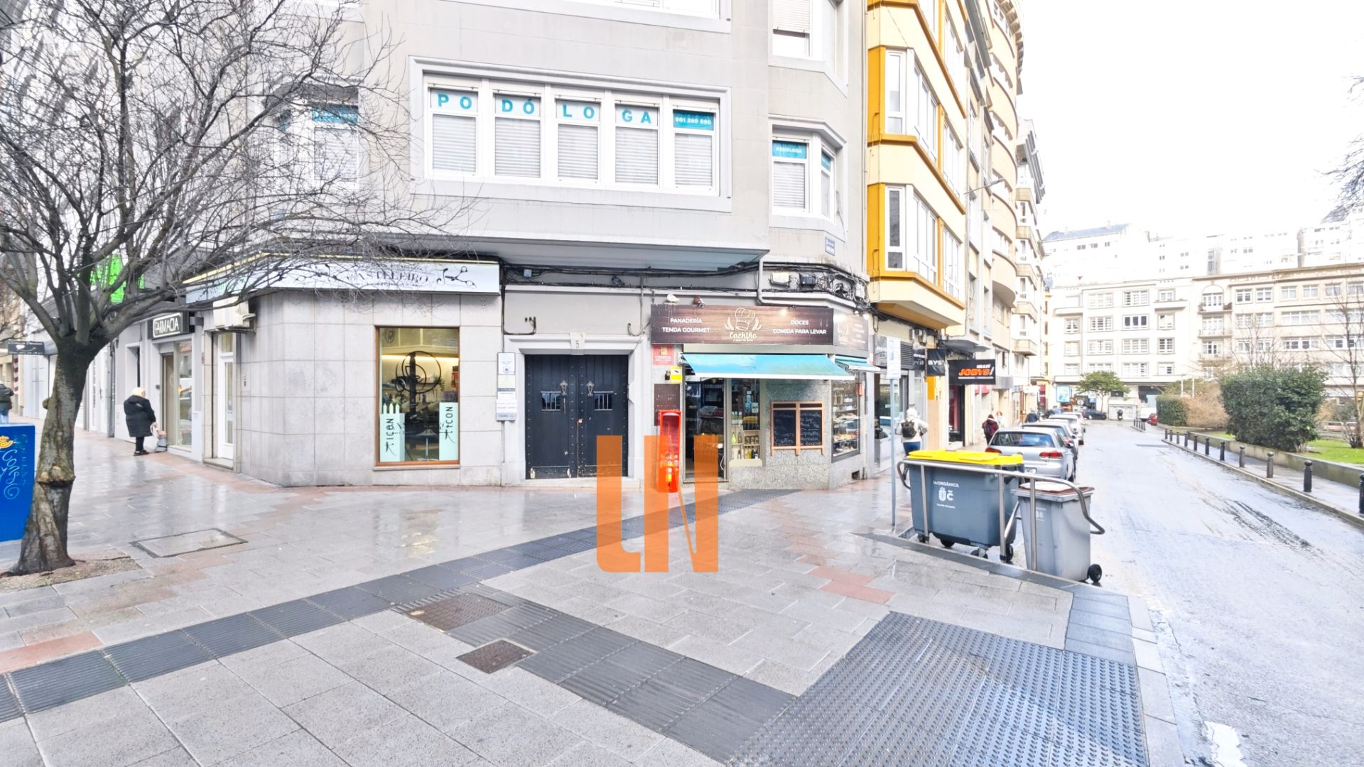 Vista exterior de Oficina de lloguer en A Coruña Capital  amb Moblat i Internet