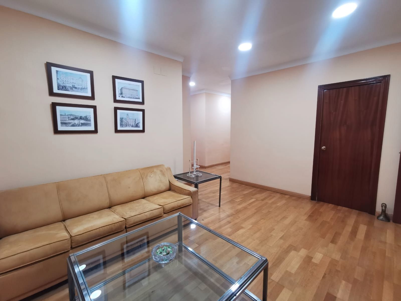 Sala de estar de Oficina de alquiler en Málaga Capital con Aire acondicionado, Calefacción y Amueblado