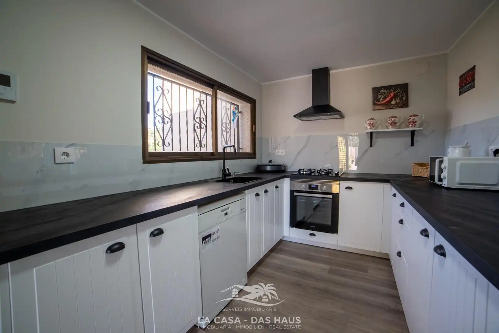 Cuina de Casa o xalet en venda en Lloret de Mar amb Jardí privat, Terrassa i Balcó