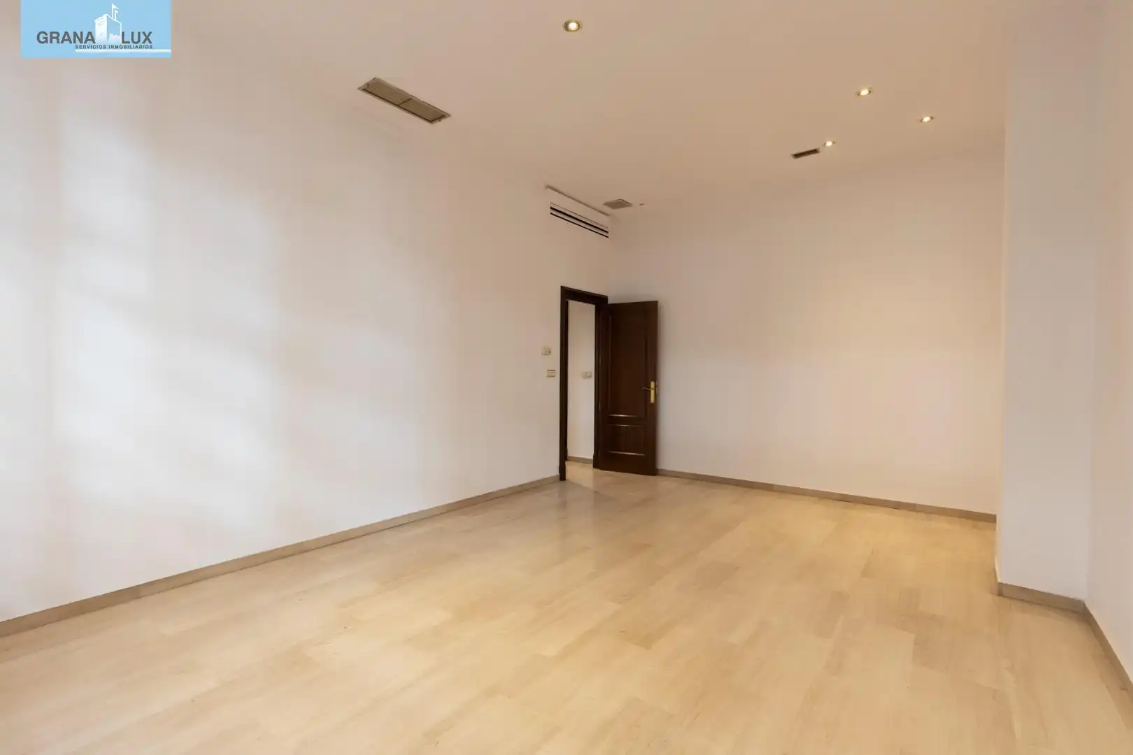 Local comercial en venda a Calle Ángel Ganivet, imagen 64