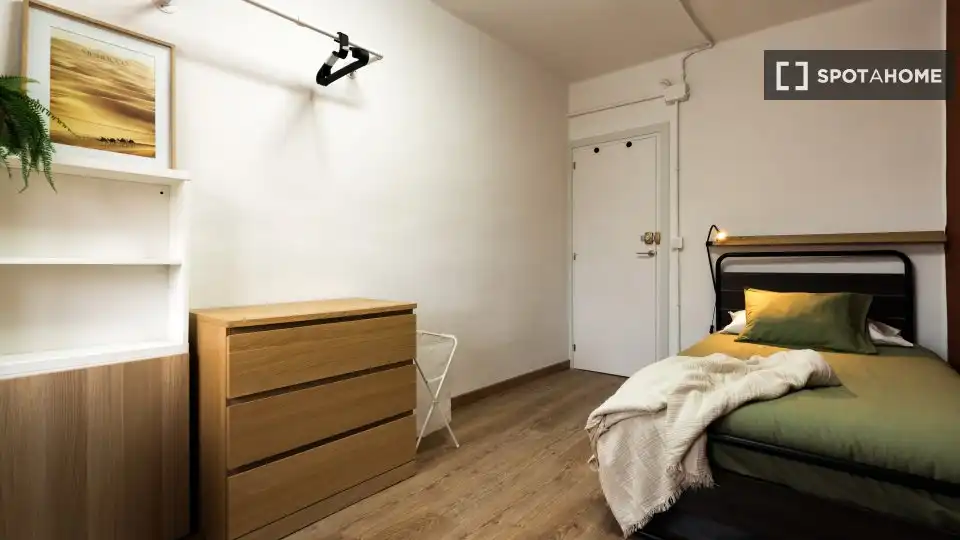 Zimmer in Eixample