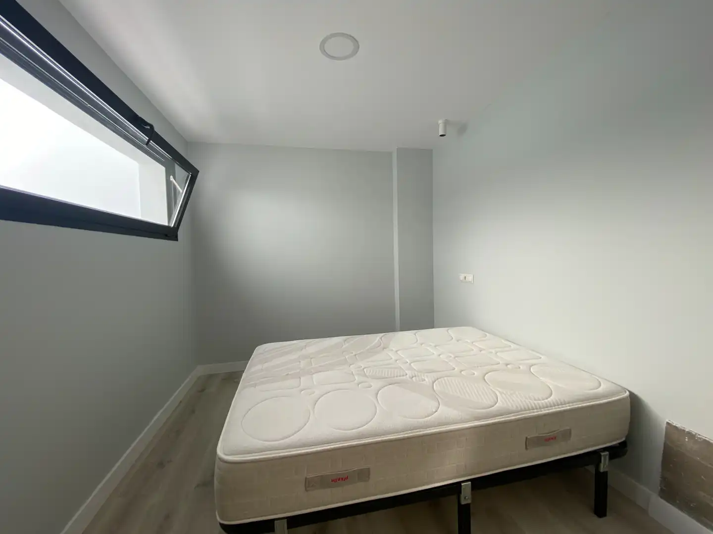 Bedroom of Flat for rent in Las Palmas de Gran Canaria  with Oven, Washing machine and Alarm