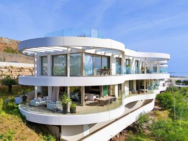 Flat with pool for sale in Marbella - Marbella,Nueva Andalucia,Avenida del Prado