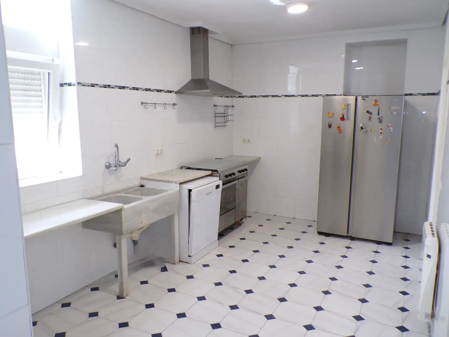 Cuina de Casa o xalet en venda en Godella amb Aire condicionat, Jardí privat i Terrassa