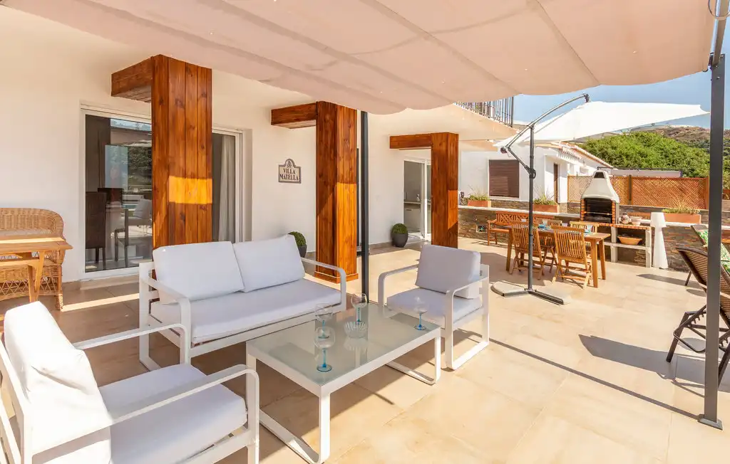 Terrassa de Casa o xalet en venda en Vélez-Málaga amb Aire condicionat, Jardí privat i Terrassa