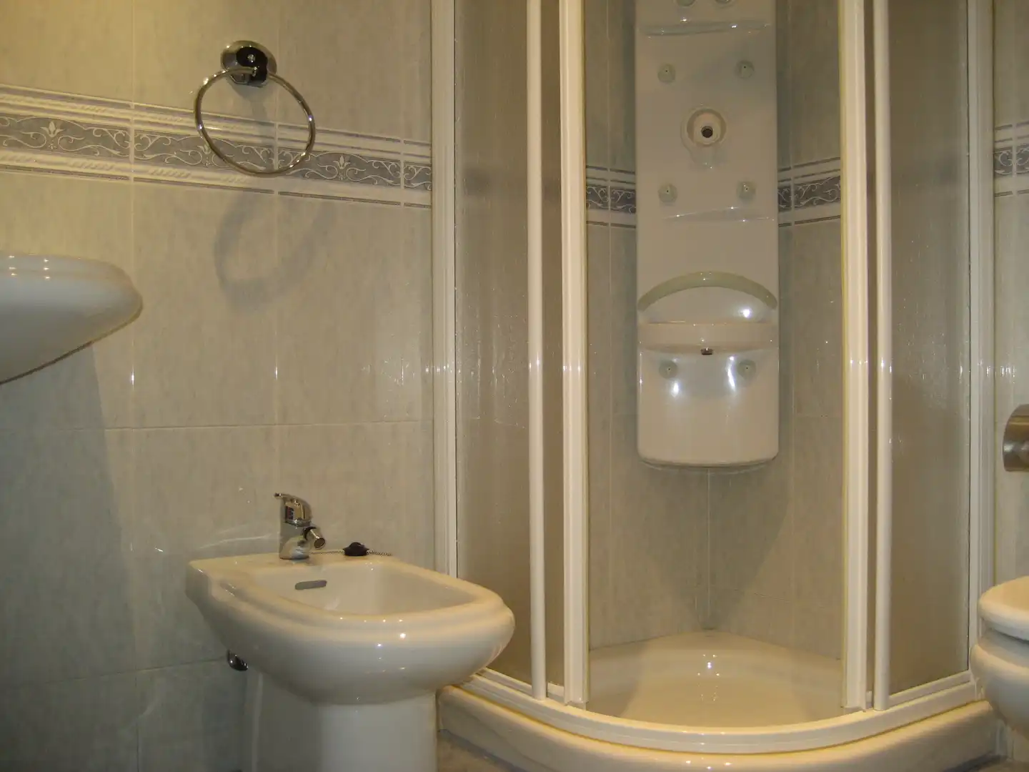 Baño de Casa adosada en venta en Lardero con Calefacción y Terraza