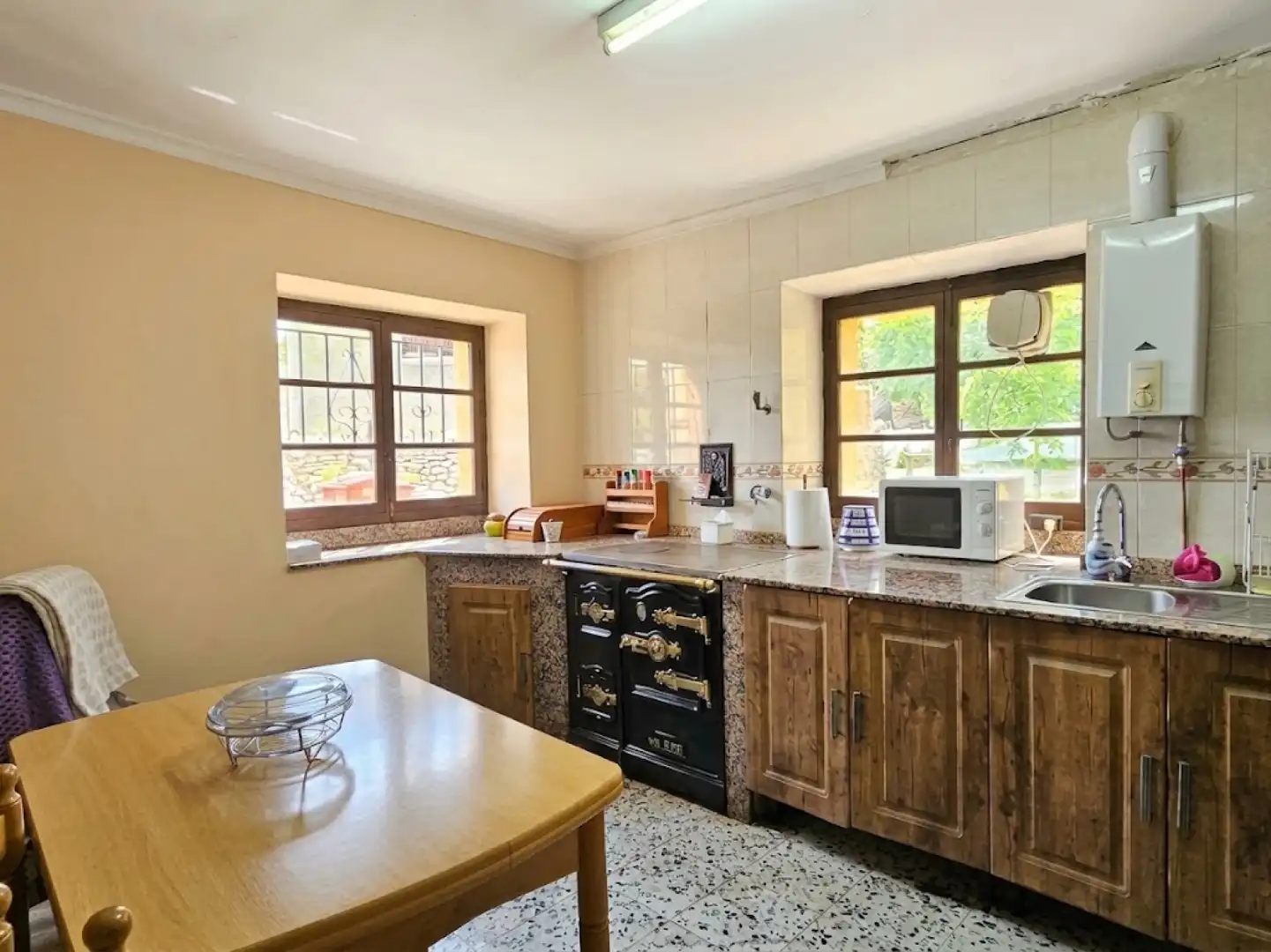 Kitchen of Houses for sale in Parroquias Sur - La Manjoya